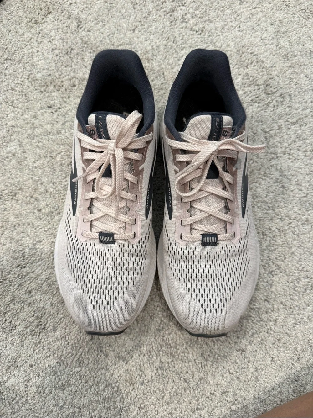Brooks Launch GTS 8